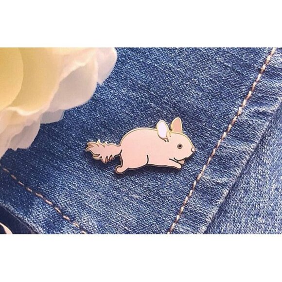 Chibi Pet Chinchilla Enamel Pin‎ - Gold Plated Animal Jewelry & Brooch - Picture 6 of 9